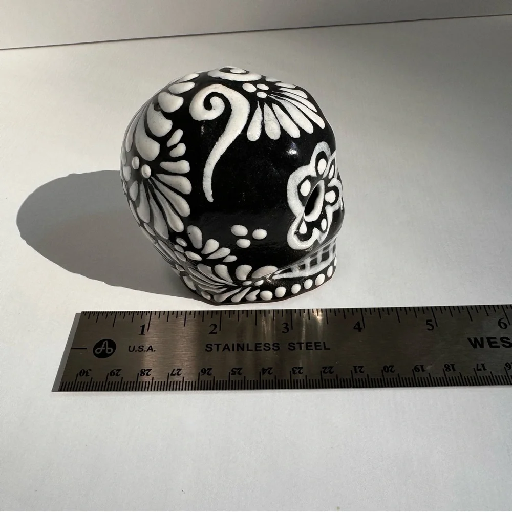 Talavera Salazar Calavera Skull 3.5” Ceramic Black White NWOT